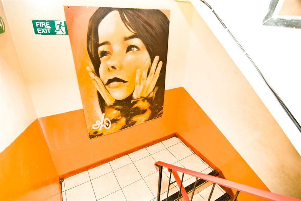 Kensal Green Backpackers London Eksteriør billede